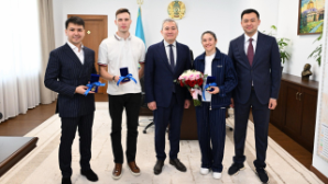 Ключи от новых квартир в Алматы получили призеры Олимпиады