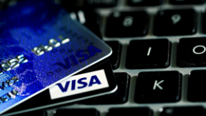 Международные переводы казахстанцев сократились на 22%