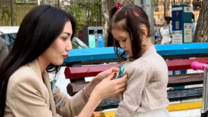 «Ленты Победы» подарили жителям и гостям столицы