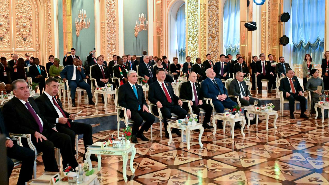 Токаев посетил праздничный концерт в Москве