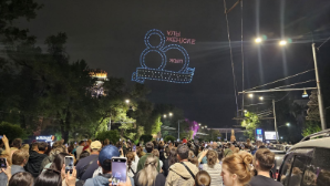 Шоу дронов: образы героев Великой Отечественной войны появились в небе Алматы