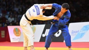 Токаев посетил турнир Qazaqstan Barysy Grand Slam