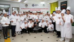 Студенты бизнес-колледжа продемонстрировали мастерство на фестивале «ДелаРук Алматы-2025»