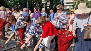Акция в память о медиках-фронтовиках прошла в Алматы