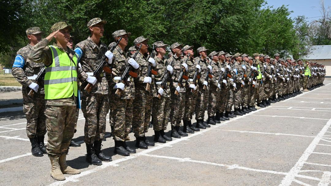 80 военнообязанных дали клятву на верность Родине в Шымкенте