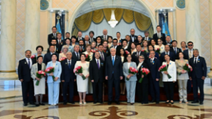 Токаев вручил госнаграды деятелям культуры и искусства 