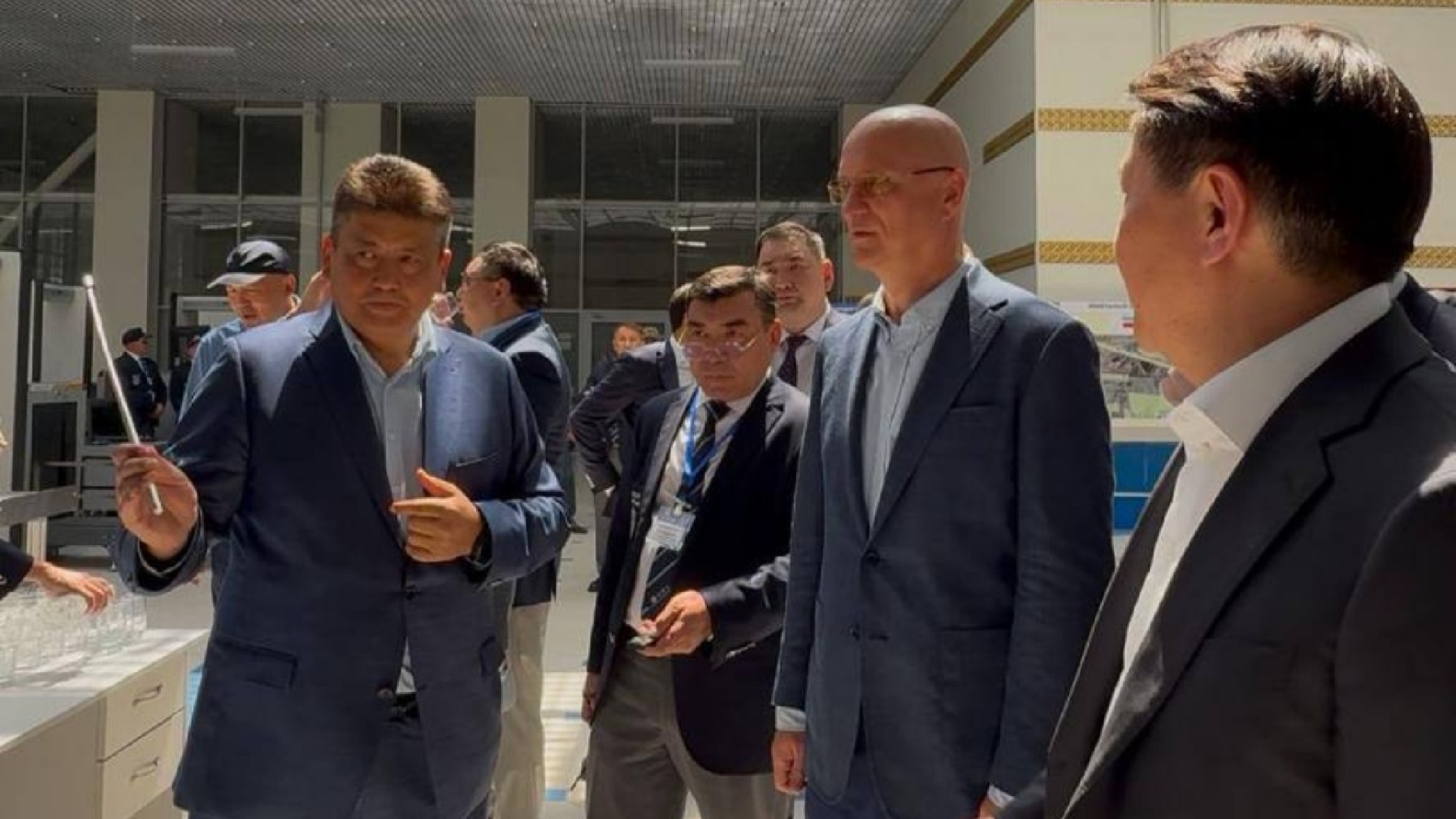 В Правительстве приняли план по исполнению поручений Президента по развитию транспорта