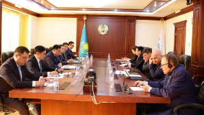 Развитие энергетики и привлечение инвестиций – ключевые темы встречи министра Аккенженова с миссией МВФ