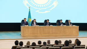 Бектенов представил активу Алматы нового акима