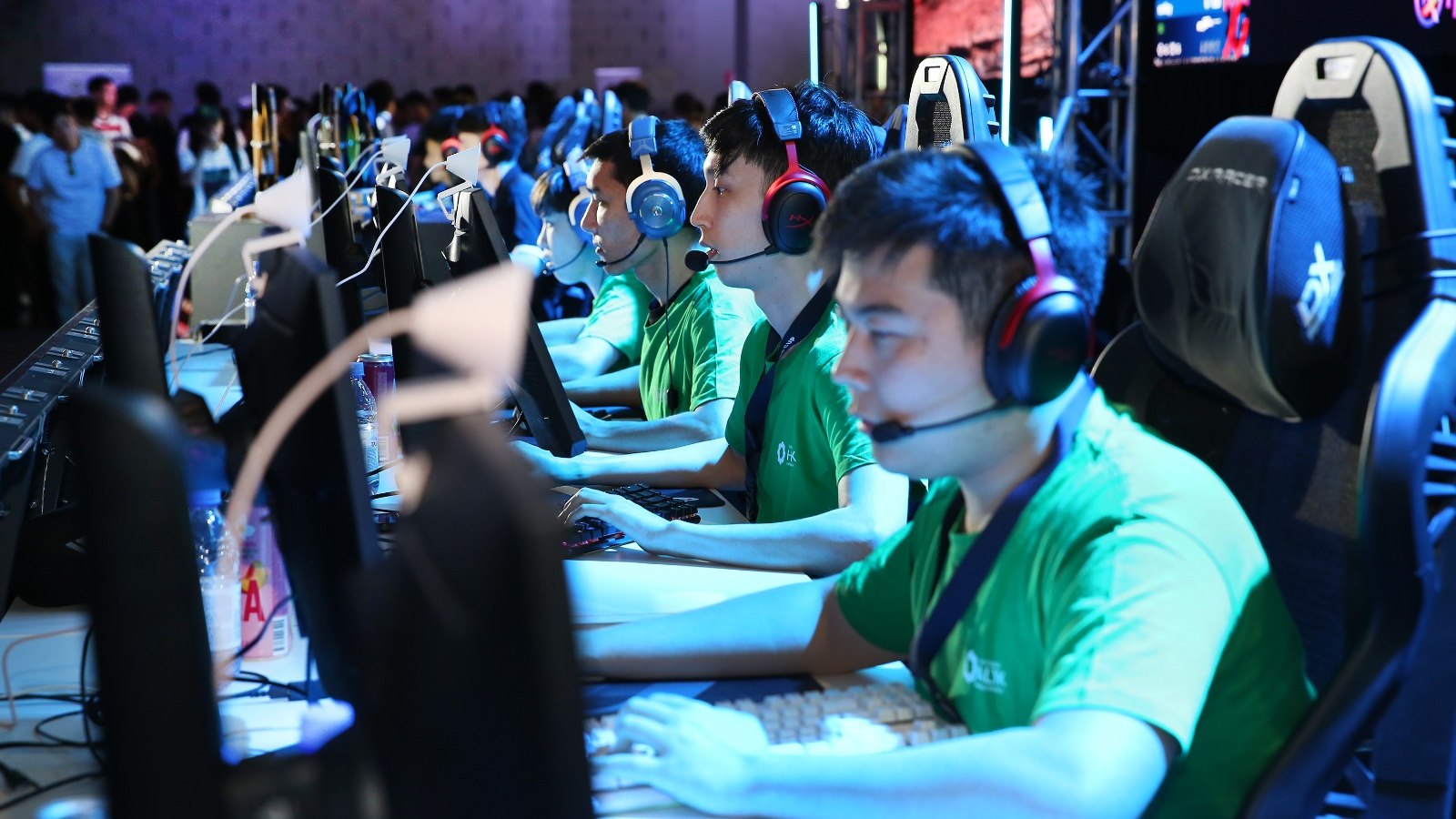 В Алматы проходит республиканский турнир ACG Media & Cup 2025 по киберспорту