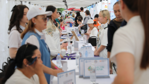 Год рабочих профессий: масштабная ярмарка вакансий прошла в Алматы 