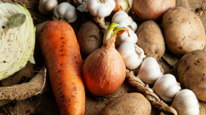 Казахстан усиливает контроль за ценами в период межсезонья