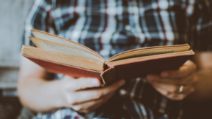 17 тысяч слов в минуту читает школьник из Мангистауской области