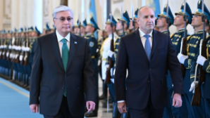 В Астану прибыл президент Болгарии 