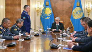 Токаев провел совещание с руководящим составом Минобороны