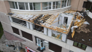 Пристройку к ЖК «Хан Тенгри» в Алматы сносят по решению суда