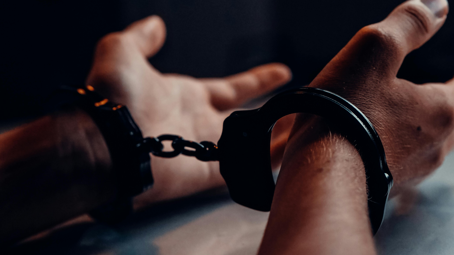 Сбывал смерть по закладкам: в Астане поймали крупного наркоторговца