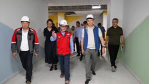 Аким Алматы потребовал завершить строительство школы «Келешек мектептері» до августа этого года