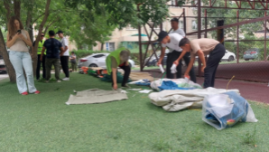 Более тысячи алматинцев приняли участие в субботнике в Жетысуском районе