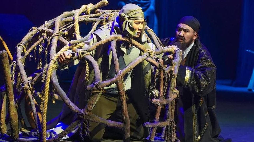 В Астане состоялась премьера спектакля «КҮЙ»
