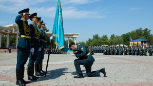 Почти 200 выпускников Академии Нацгвардии пополнили ряды офицеров