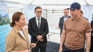 Дархан Сатыбалды ознакомился с программой реновации ветхого жилья в Алмалинском районе