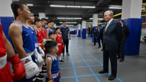 Токаев осмотрел спорткомплекс имени Бекзата Саттарханова в Астане