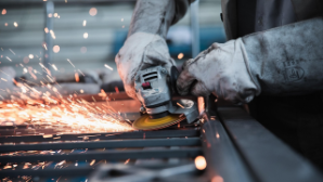 Казахстанская промышленность набирает обороты: машиностроение выросло на 10,5%