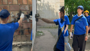 В Павлодаре волонтеры помогают полицейским закрашивать наркограффити