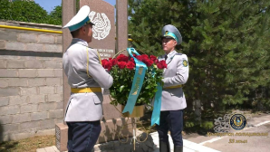 Память сильнее времени: в Алматы почтили павших сотрудников полиции