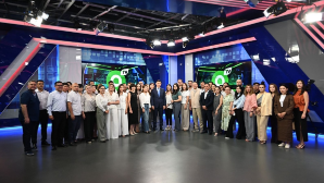 Аким Алматы Дархан Сатыбалды встретился с коллективом Almaty TV