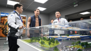 Аким Алматы ознакомился с деятельностью завода Hyundai Trans Auto