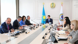 Дархан Сатыбалды провел совещание по вопросам дальнейшего развития Международного аэропорта Алматы