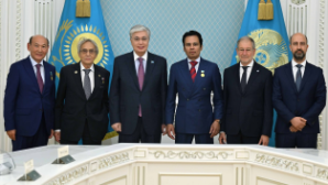 Токаев встретился с представителями мировой нейрохирургии