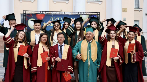 Выпускники Baitursynuly University получили совместные дипломы с университетом Литвы