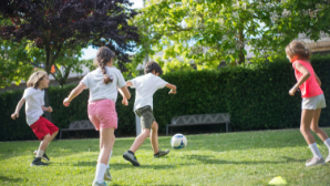 В Ауэзовском районе усиливают поддержку социально уязвимых слоев населения