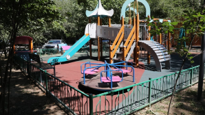 В Ауэзовском районе Алматы завершилось благоустройство одного из дворов