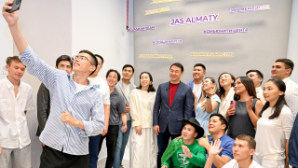 Дархан Сатыбалды встретился с молодежью Алматы