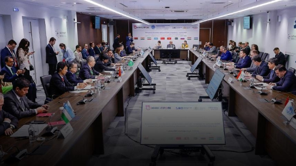ШОС укрепляет промышленную кооперацию на выставке «ИННОПРОМ»