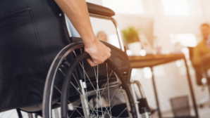 В Астане мошенник обманул женщину на сайте объявлений