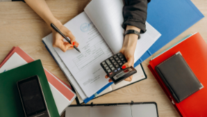 В Казахстане выявлено более 3,6 тыс. нарушений трудового законодательства