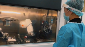 В Алматы начали использовать первого в Казахстане робота для приготовления химиотерапевтических препаратов