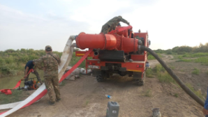 Спасатели Казахстана задействованы в поливе сельхозугодий 