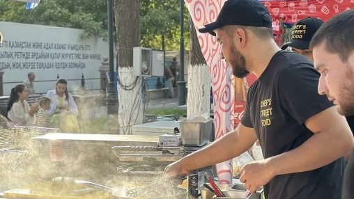 «STREET FOOD FEST»: в Шымкенте впервые прошел фестиваль уличной еды