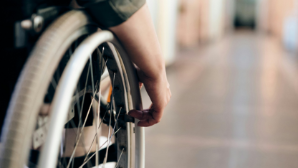 Услуги инватакси в Казахстане будут оказывать через портал соцуслуг