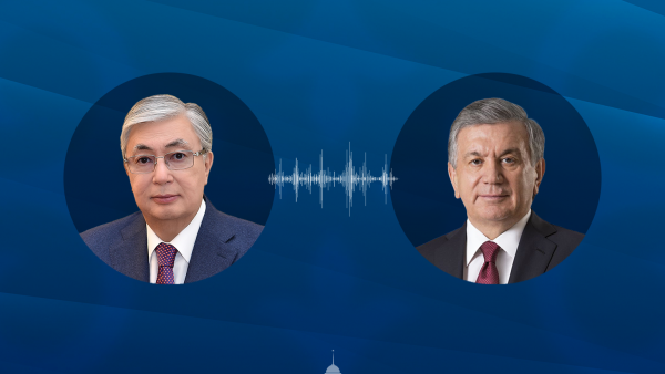 Токаев поздравил президента Узбекистана с днем рождения