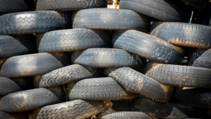 Более 1,5 тыс. тонн подержанных шин пытались незаконно ввезти в Казахстан