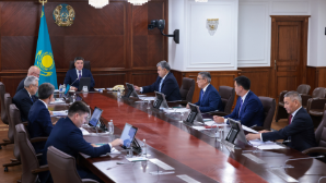 Олжас Бектенов поручил усилить контроль за созданием новых рабочих мест