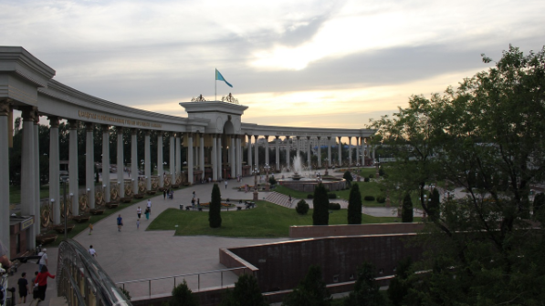 Большинство казахстанцев поддерживают курс развития страны