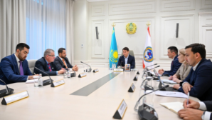 Аким Алматы обсудил инвестиционные возможности города с представителями катарской инвесткомпании